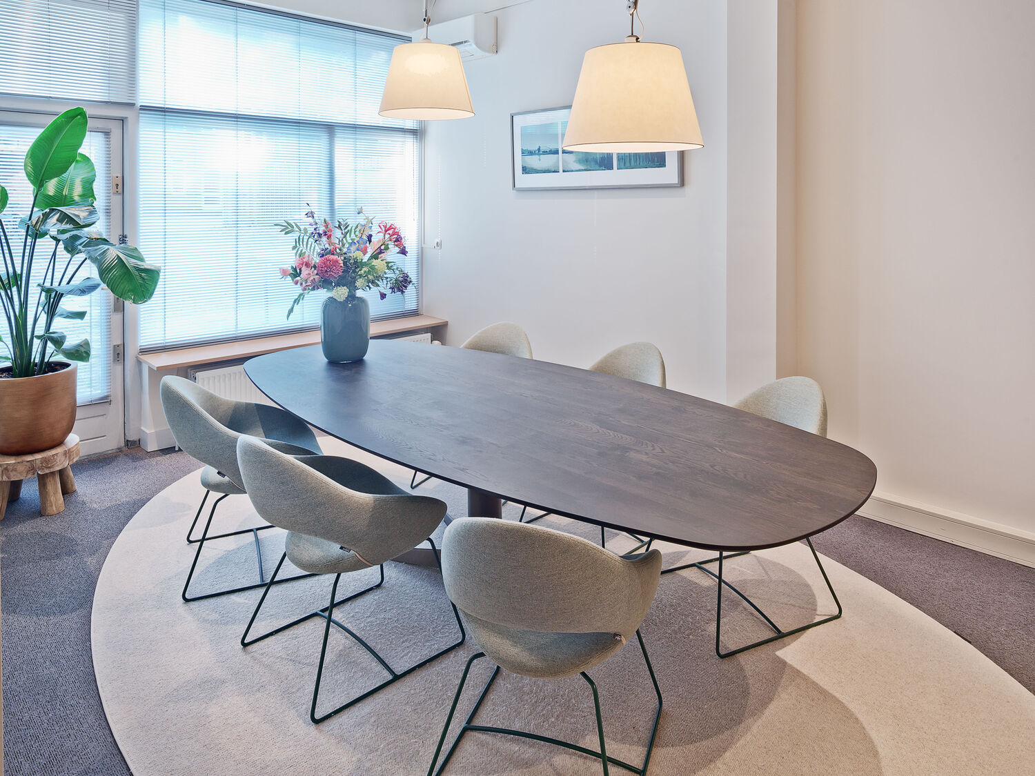 Kleine of smalle ruimte? Zo richten we jouw kantoor in 