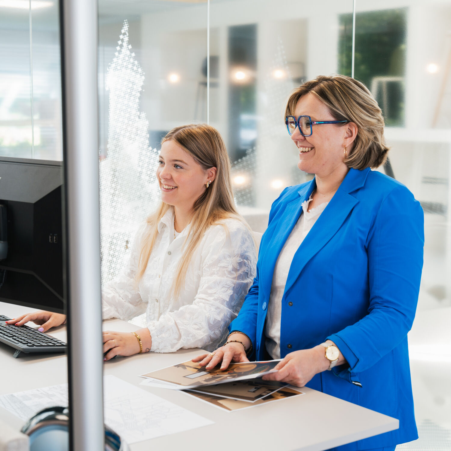 Office Design projectinrichting voor een opgeruimd en goed ingericht kantoor 