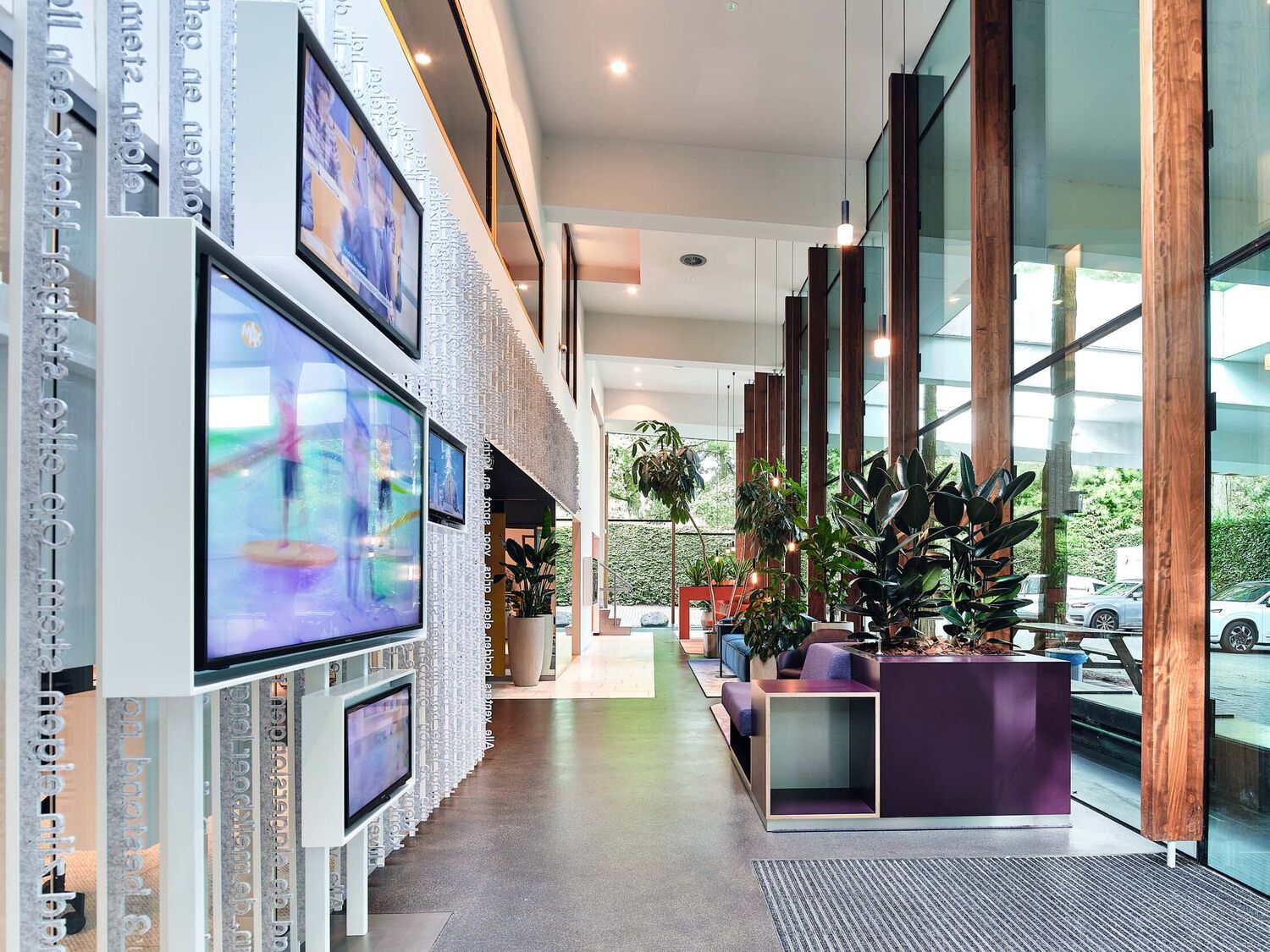 Projectinrichting door Office Design Projectinrichters voor Cvd M Hilversum 