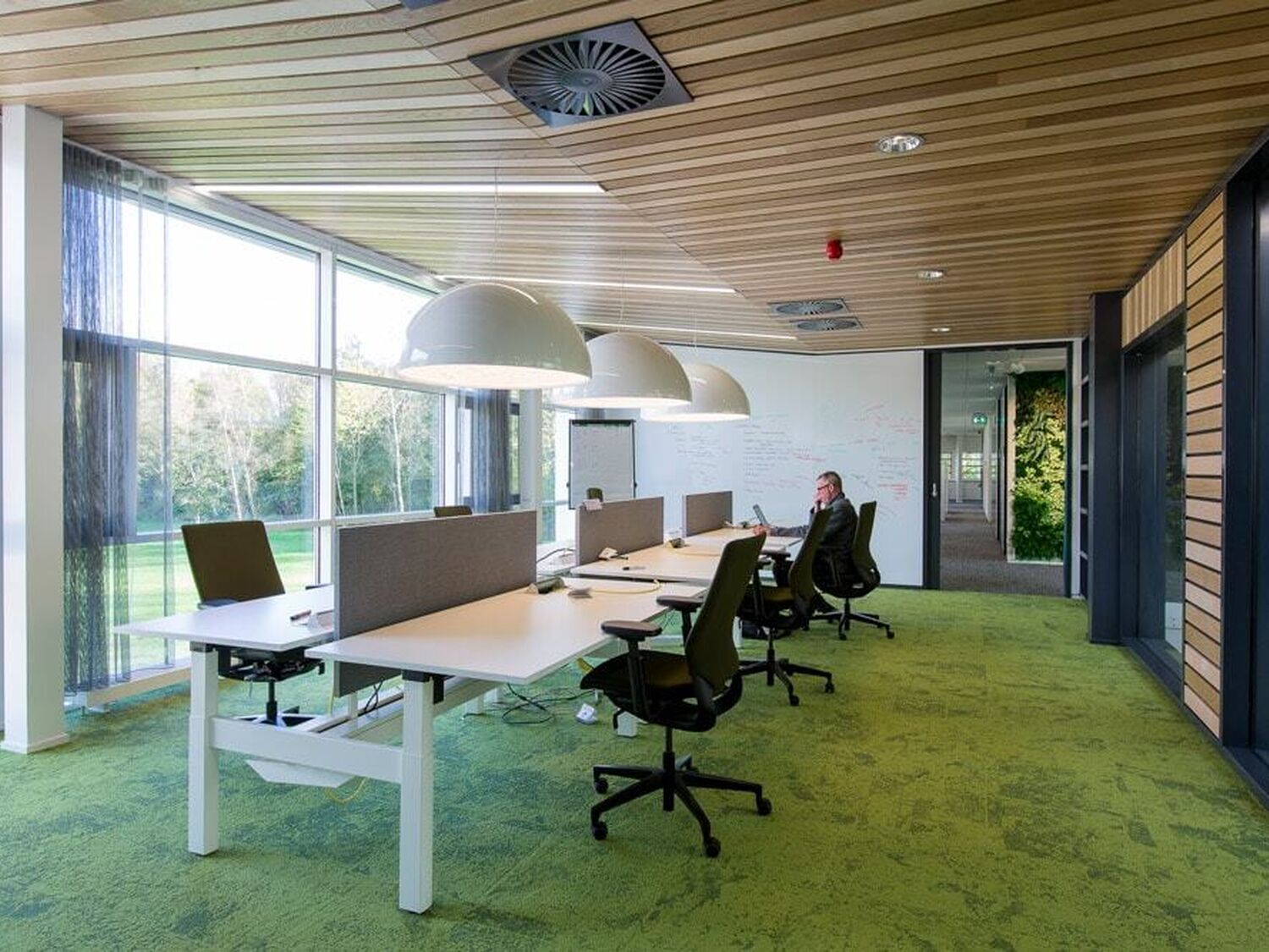 WUR wageningen projectinrichting door Office Design voor akoestische oplossingen 